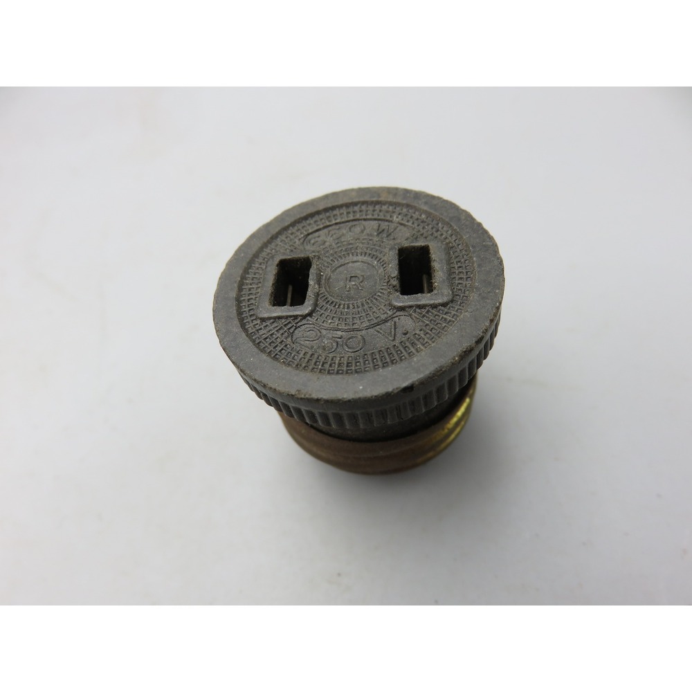 Vintage 660W 250V Screw In Light Socket to Plug Outlet Adapter Bakelite R Logo